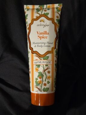 Amber Glow Vanilla Spice Moisturizing Hand & Body Lotion